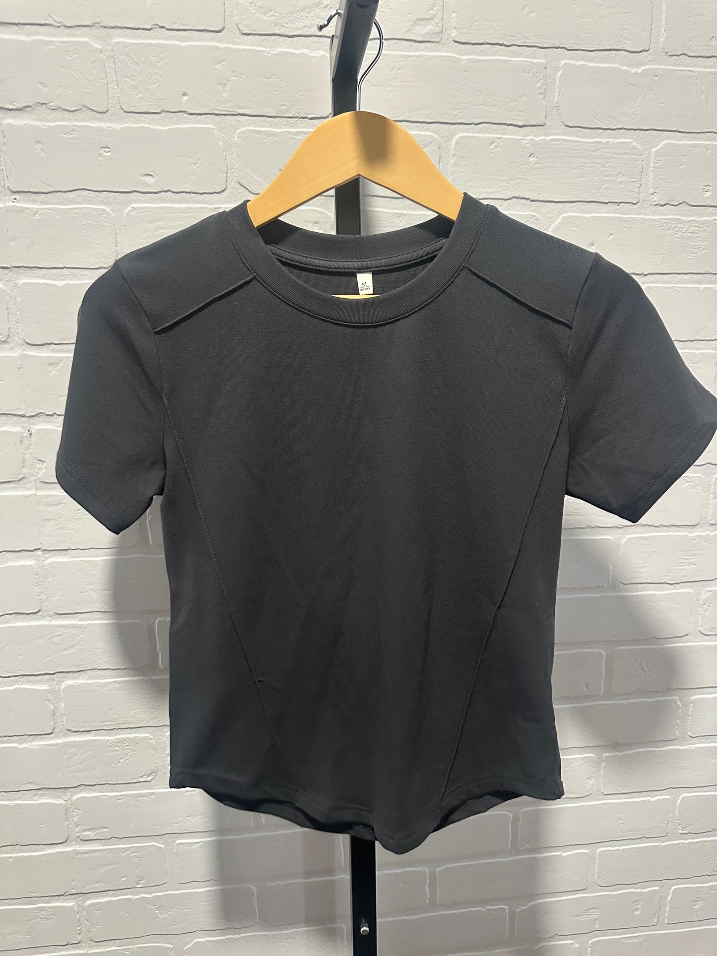 Round Neck Slim Fit Solid Color T-Shirt