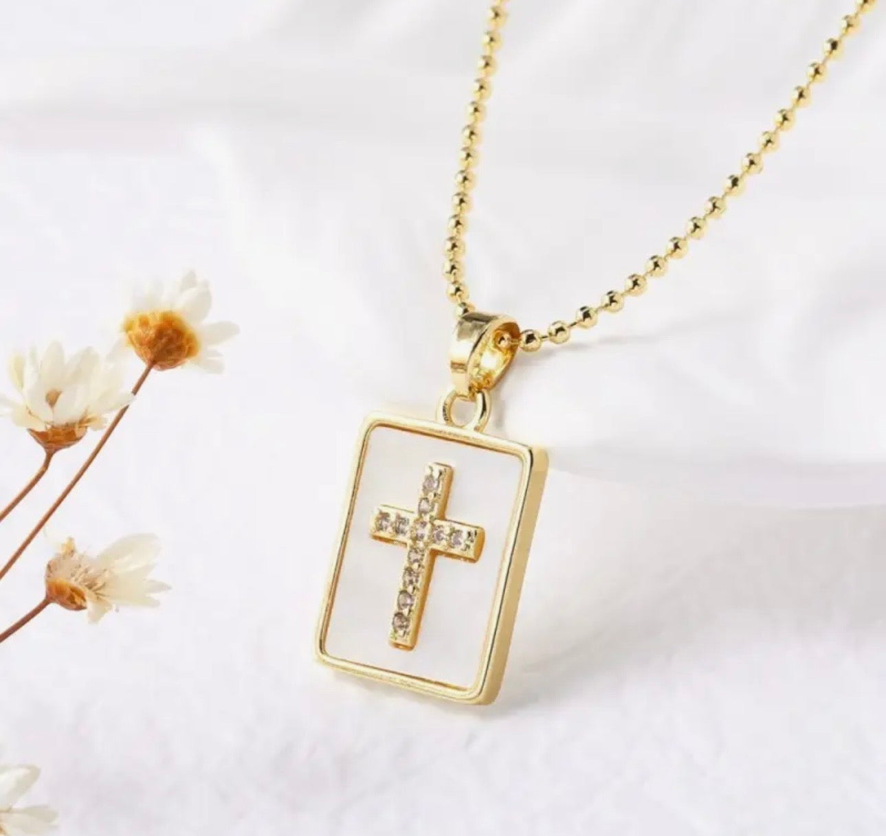 Cross Pendent Necklace